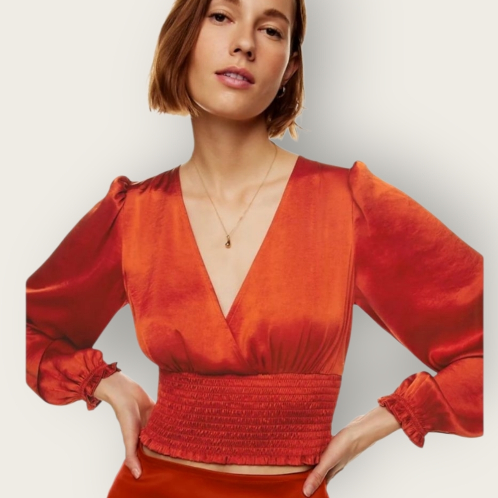 Aritzia Wilfred Wistful Blouse In Revel Red Satin Smocked Surplice Cropped Med